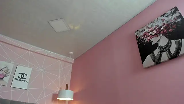 dolly zoe online show from September 29, 2025, 9:52 pm