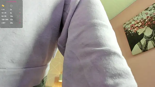 dolly zoe online show from November 26, 2025, 4:24 am