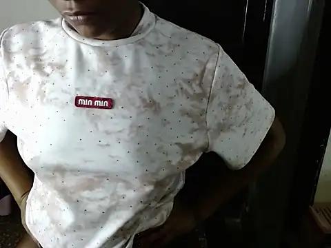 savage laura online show from January 5, 2026, 5:49 pm