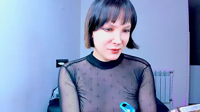 dollmore online show from September 9, 2025, 2:49 pm