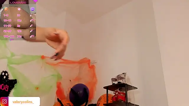 valerycolins online show from October 28, 2025, 3:21 am