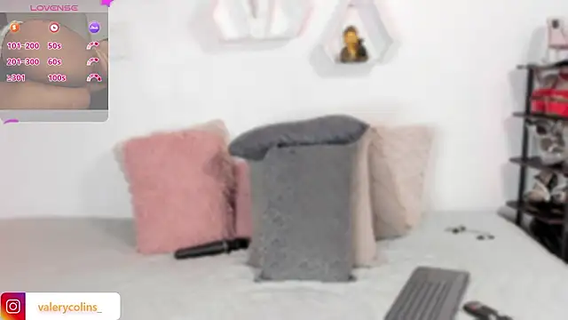 valerycolins online show from February 10, 2026, 3:32 am