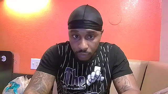 Snapshot of Stressreliever82 chatting on March 23, 2025, 2:37 am Stressreliever82 online show from March 23, 2025, 2:37 am