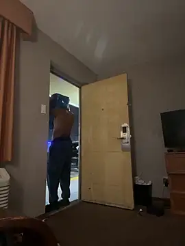 Stressreliever82 online show from March 31, 2026, 7:09 am