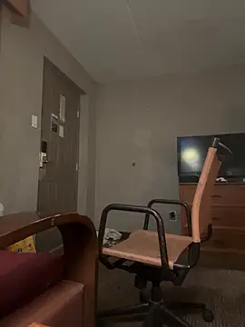 Stressreliever82 online show from April 7, 2026, 9:21 am