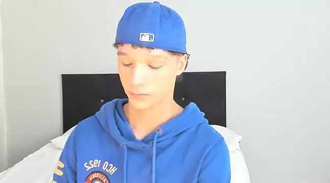 Snapshot of angelcortes chatting on March 4, 2025, 11:51 am angelcortes online show from March 4, 2025, 11:51 am