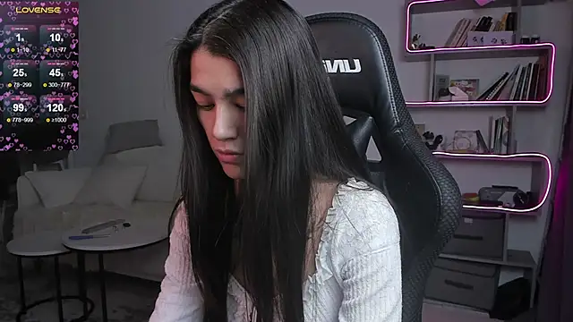 vinkitinkii online show from February 19, 2025, 6:33 am