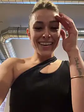 petrouchkaaa  online show from December 16, 2024, 11:33 am