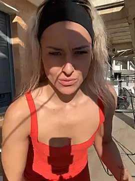 petrouchkaaa  online show from January 24, 2025, 9:39 am