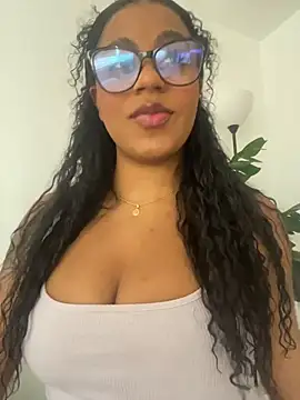 charlotteeruss online show from February 22, 2026, 5:55 pm