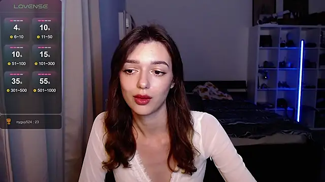 olivia jeas online show from March 5, 2025, 12:49 am