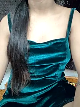 Snapshot of Roshni_98 chatting on March 1, 2025, 3:49 pm Roshni 98 online show from March 1, 2025, 3:49 pm