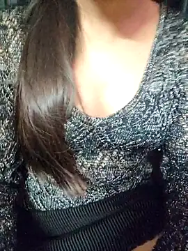 Snapshot of Roshni_98 chatting on November 3, 2025, 4:52 pm Roshni 98 online show from November 3, 2025, 4:52 pm