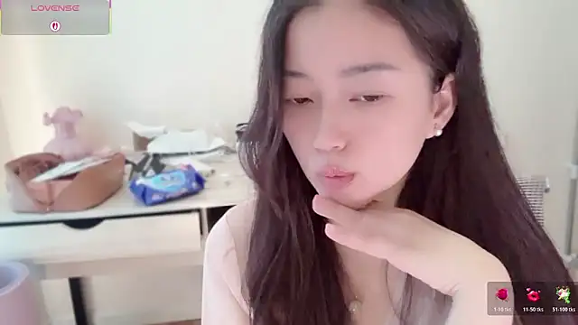 A-xena online show from November 28, 2025, 2:58 am