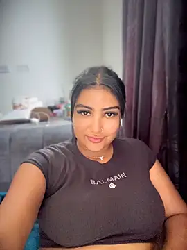 NatashaBrown12 online show from April 1, 2026, 5:21 pm