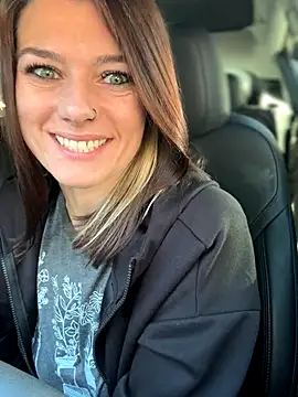 LadyLena1 online show from September 18, 2025, 4:31 pm