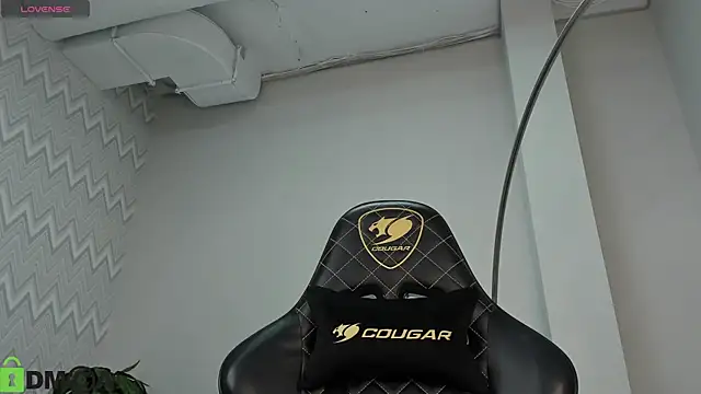 Skinny Alice online show from September 14, 2025, 1:05 am