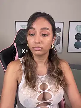 DianaHopson online show from March 1, 2025, 1:29 pm