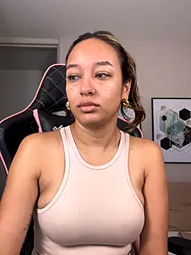 DianaHopson online show from September 23, 2025, 11:24 am