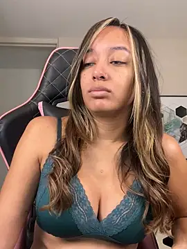 DianaHopson online show from September 29, 2025, 11:26 am