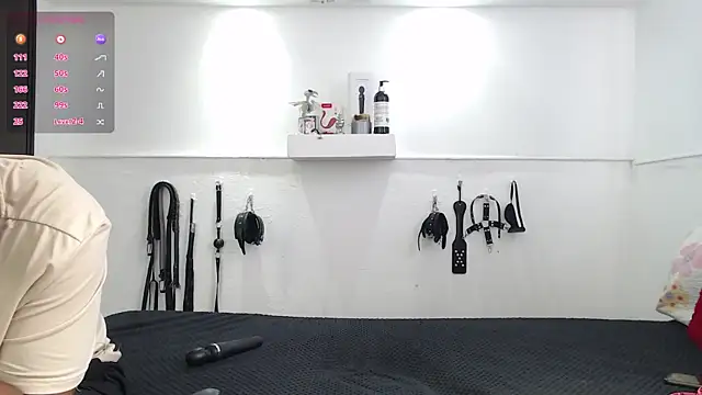 KinkyAllisonSub online show from October 31, 2025, 4:08 pm