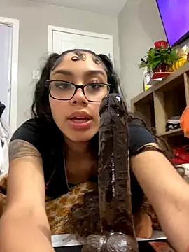 Snapshot of badbaby187 chatting on October 21, 2025, 8:42 pm badbaby187 online show from October 21, 2025, 8:42 pm