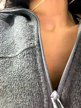 Snapshot of badbaby187 chatting on October 27, 2025, 3:49 pm badbaby187 online show from October 27, 2025, 3:49 pm