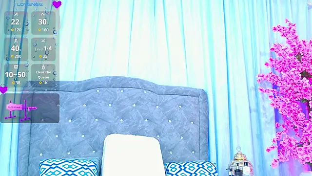 ZafiroClean online show from March 6, 2025, 1:27 am