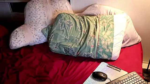 xxpixeyxx online show from September 9, 2025, 2:22 am