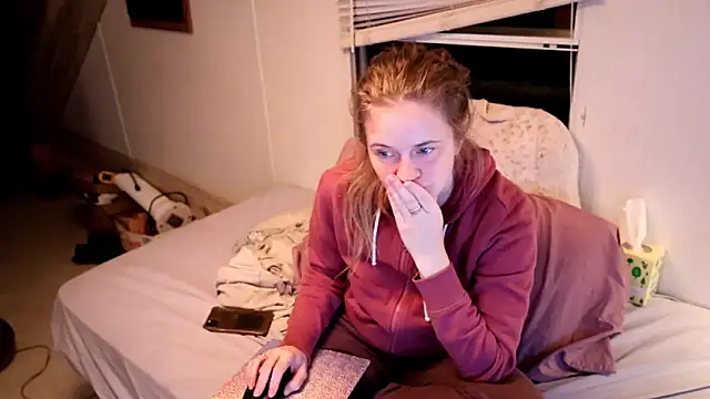 xxpixeyxx online show from October 4, 2025, 8:12 am