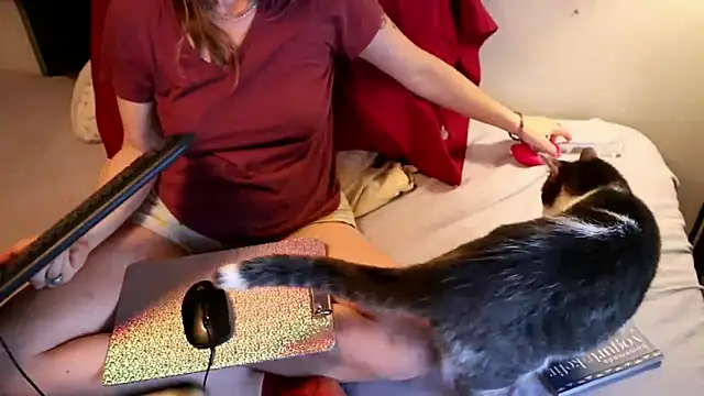 xxpixeyxx online show from October 13, 2025, 2:44 am