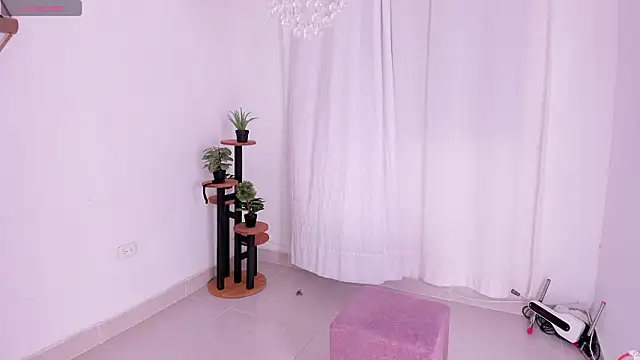 keissy rincon  online show from March 18, 2026, 11:30 pm