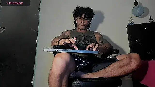 FuckHardlove online show from November 25, 2025, 2:00 am