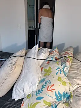 Ameellie online show from January 28, 2025, 7:10 pm