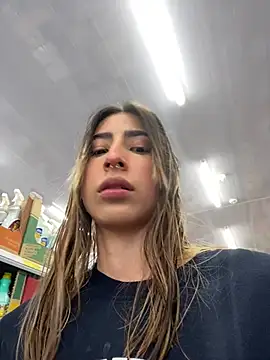 Ameellie online show from March 19, 2025, 2:57 pm