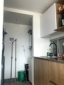 Ameellie online show from September 10, 2025, 3:56 pm