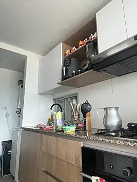 Ameellie online show from October 12, 2025, 4:06 pm