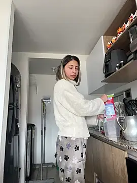 Snapshot of Ameellie chatting on February 1, 2026, 5:00 pm Ameellie online show from February 1, 2026, 5:00 pm