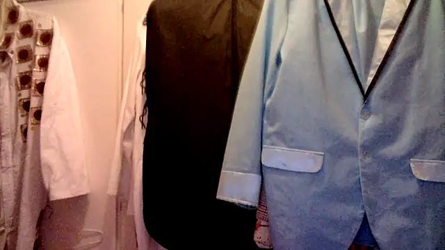 Sigorius online show from April 7, 2026, 1:28 am