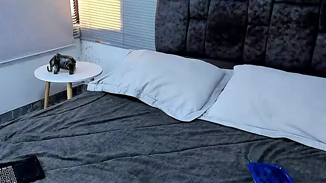 Zack Froone online show from December 2, 2024, 4:09 pm