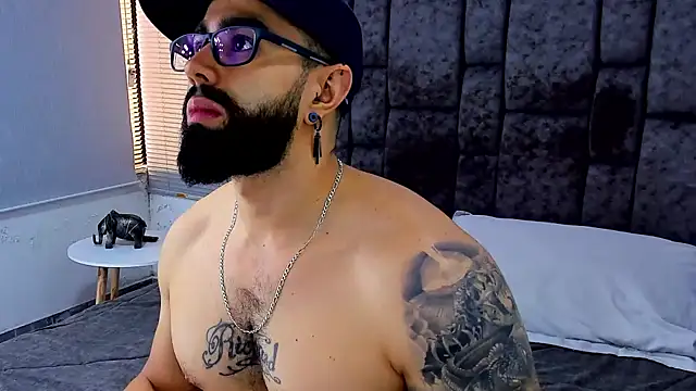 Zack Froone online show from December 4, 2024, 3:21 pm