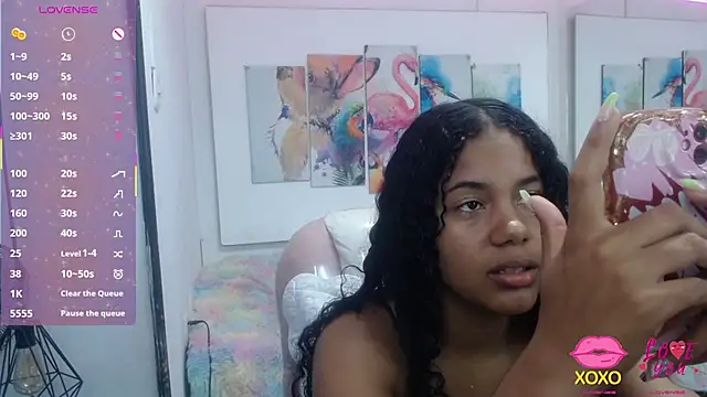 alegriamartinez online show from November 28, 2025, 7:27 pm