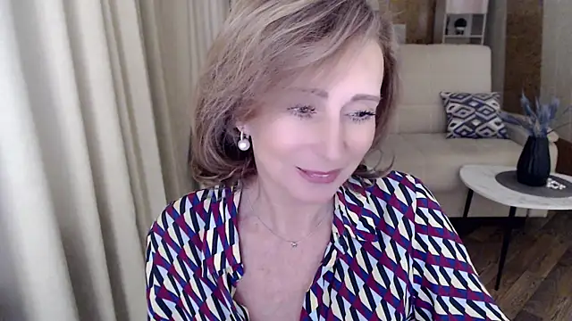 Snapshot of HornyMilf_777 chatting on January 14, 2025, 5:51 am HornyMilf 777 online show from January 14, 2025, 5:51 am