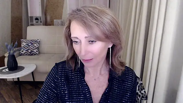 Snapshot of HornyMilf_777 chatting on January 15, 2025, 4:57 am HornyMilf 777 online show from January 15, 2025, 4:57 am