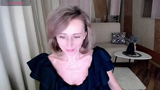 Snapshot of HornyMilf_777 chatting on January 20, 2025, 5:04 am HornyMilf 777 online show from January 20, 2025, 5:04 am