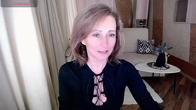 Snapshot of HornyMilf_777 chatting on January 29, 2025, 4:58 am HornyMilf 777 online show from January 29, 2025, 4:58 am