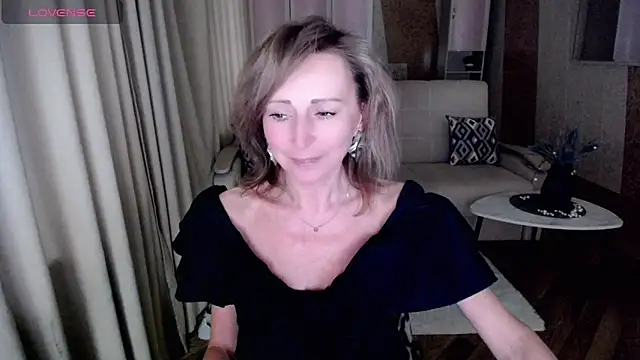 Snapshot of HornyMilf_777 chatting on February 2, 2025, 12:13 pm HornyMilf 777 online show from February 2, 2025, 12:13 pm