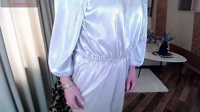 Snapshot of HornyMilf_777 chatting on February 11, 2025, 11:21 am HornyMilf 777 online show from February 11, 2025, 11:21 am