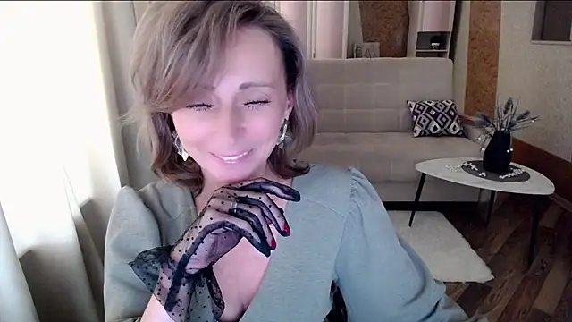 Snapshot of HornyMilf_777 chatting on February 25, 2025, 8:36 am HornyMilf 777 online show from February 25, 2025, 8:36 am