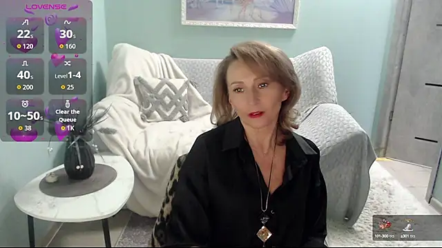 Snapshot of HornyMilf_777 chatting on September 30, 2025, 5:45 am HornyMilf 777 online show from September 30, 2025, 5:45 am